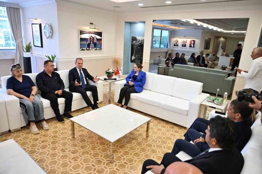 Tbb Başkan Vekili Vahap Seçer, Muhittin Böcek’i Ziyaret Etti