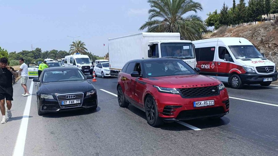 Alkollü Sürücü Otomobile Çarpıp Kaçtı, Kovalamaca Sonucu Yakalandı