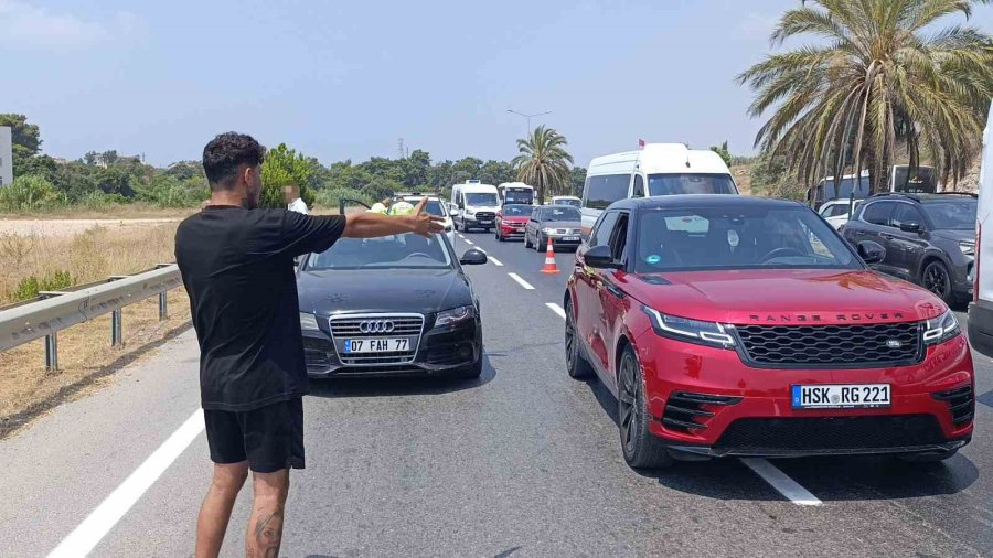 Alkollü Sürücü Otomobile Çarpıp Kaçtı, Kovalamaca Sonucu Yakalandı