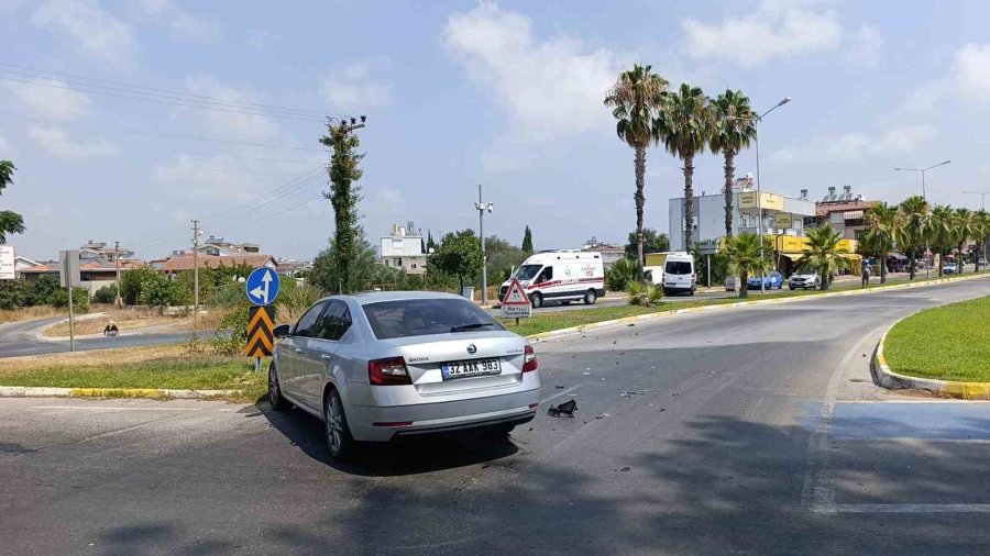 Arabasını Kenara Çekerek Babaları İçin Ağlayan Çocukları Sakinleştirdi