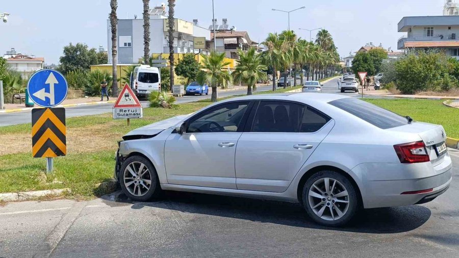 Arabasını Kenara Çekerek Babaları İçin Ağlayan Çocukları Sakinleştirdi