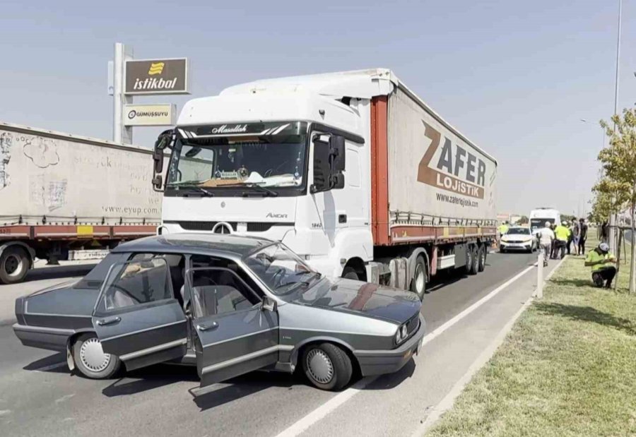 Aksaray’da Tır Otomobile Çarptı: 3 Yaralı