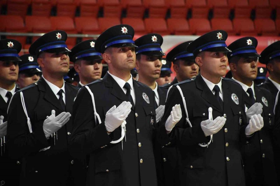Karaman Pomem’de 228 Polis Adayı Mezun Oldu