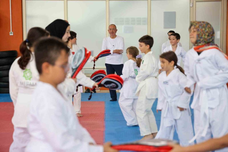 Başkan Kavuş’tan Geleceğin Sporcularına Hep Destek Tam Destek