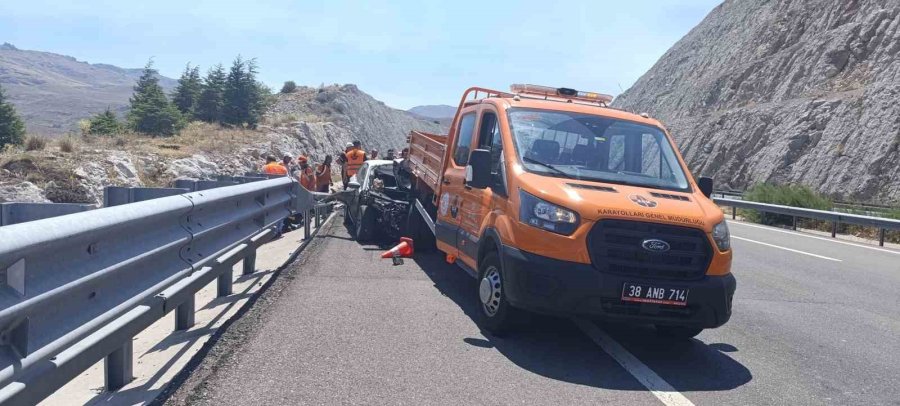 Niğde-adana Otoyolu’nda Kaza: 2’si Ağır 6 Yaralı
