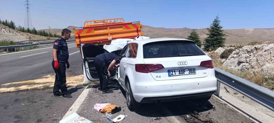 Niğde-adana Otoyolu’nda Kaza: 2’si Ağır 6 Yaralı
