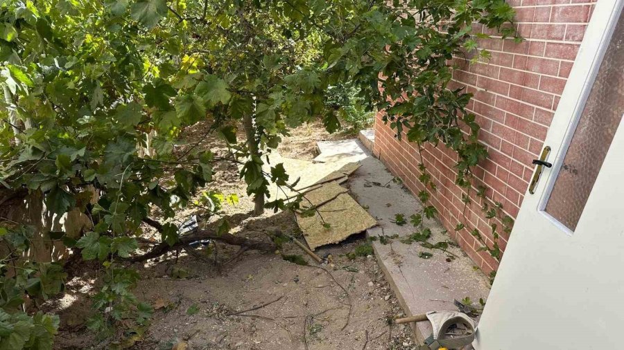 Karaman’da Çatıdan Düşen İnşaat Ustası Hayatını Kaybetti