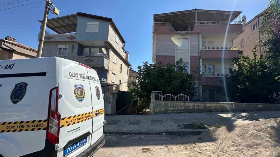 Karaman’da Çatıdan Düşen İnşaat Ustası Hayatını Kaybetti