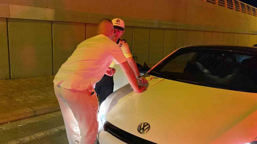 Polis Olacağını Söyledi, Alkollü Araç Sürmekten Ehliyetine 2. Kez El Konuldu