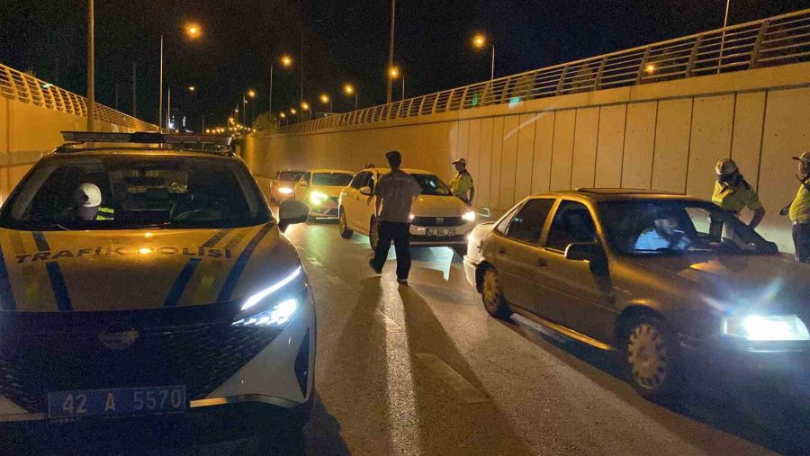 Polis Olacağını Söyledi, Alkollü Araç Sürmekten Ehliyetine 2. Kez El Konuldu