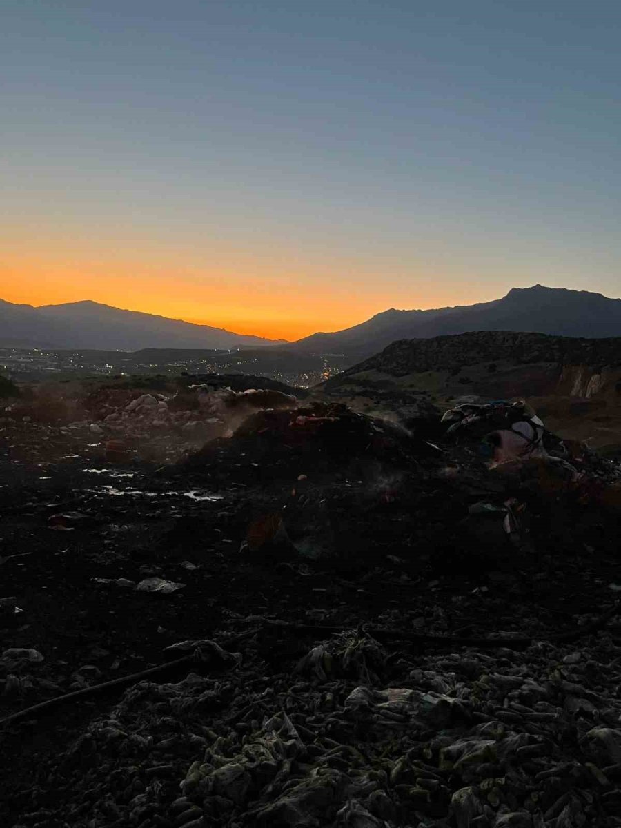 Antalya Büyükşehir Belediyesi İtfaiyesi Teyakkuzda