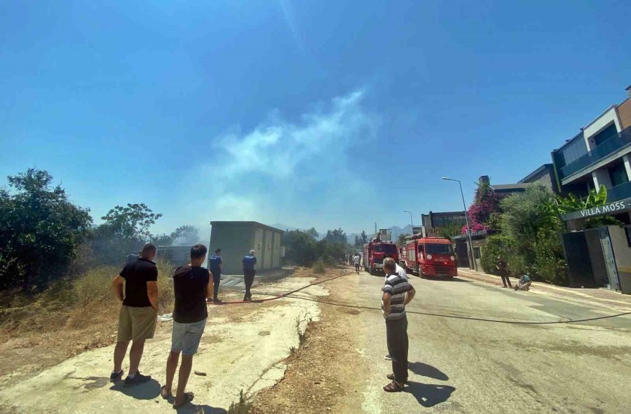 Lüks Villalara Yakın Noktada Çıkan Yangın Korkuttu