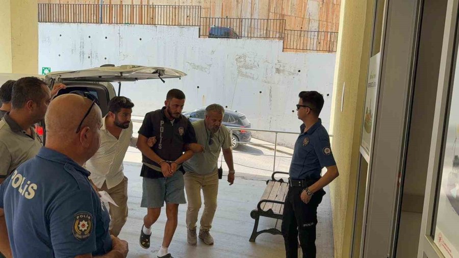 Eşini Darbedip Komaya Soktu