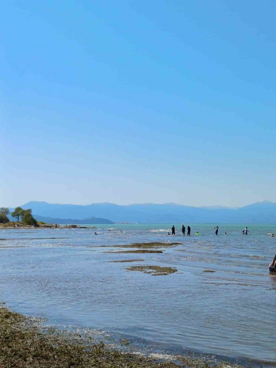 Göle Giren 9 Yaşındaki Çocuk Boğulma Tehlikesi Geçirdi