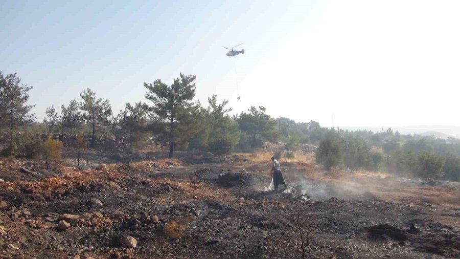 Mersin’deki Orman Yangınına 3 Helikopter Ve Arazözlerle Müdahale Ediliyor
