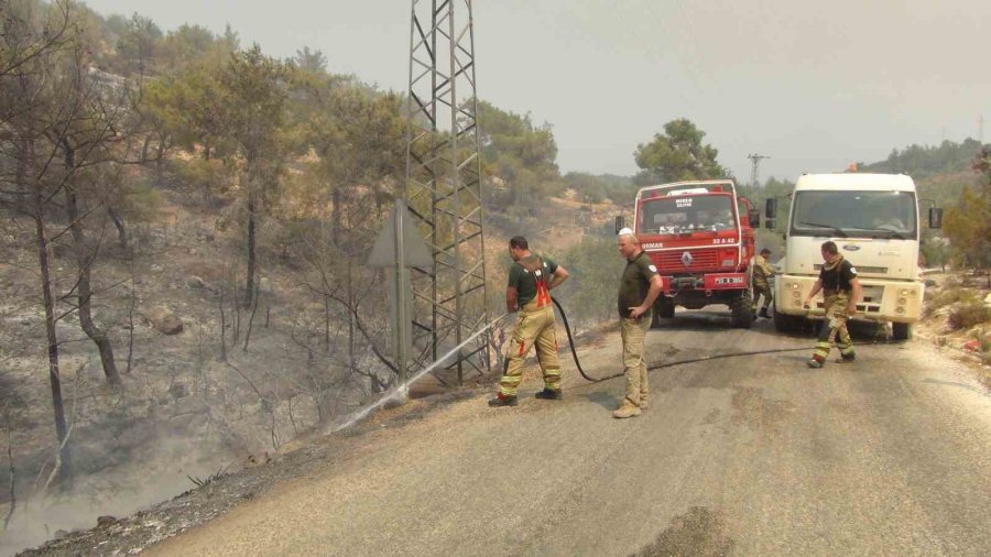 Silifke’deki Orman Yangınıyla Mücadele Devam Ediyor: 526 Personel Sahada