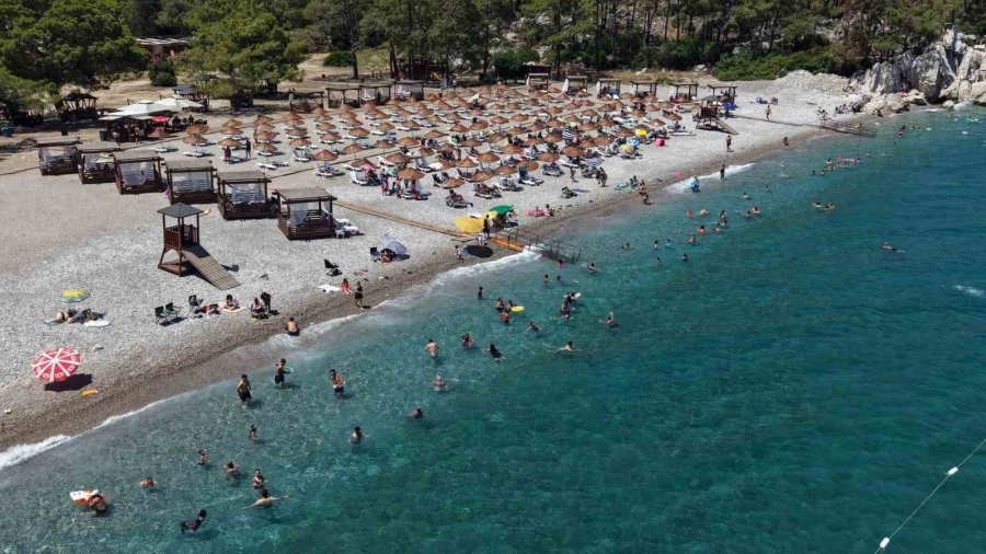 Antalya Tüm Zamanların Günlük Turist Rekorunu Kırdı