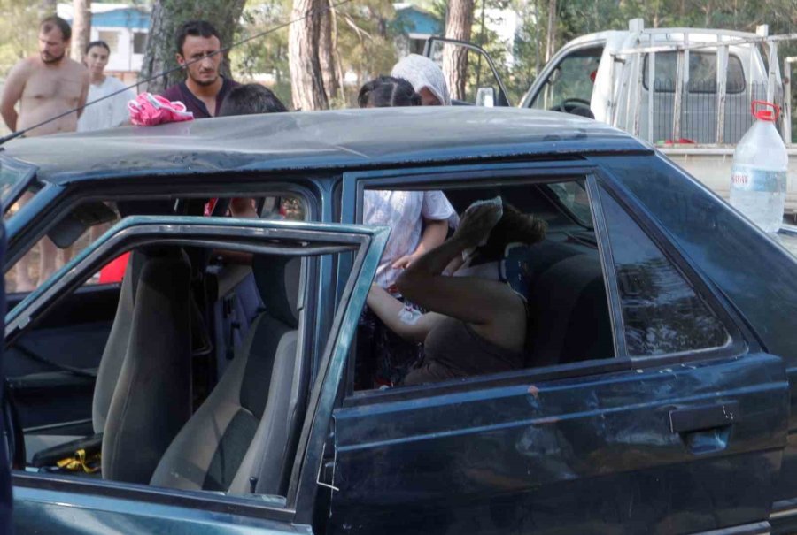Antalya’da Piknik Dönüşü Feci Kaza: 3 Yaralı