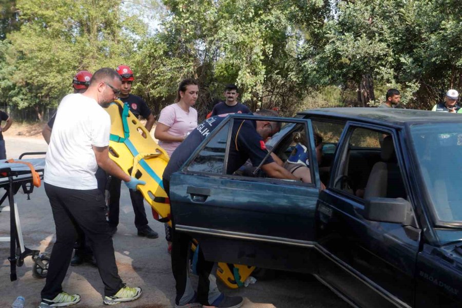 Antalya’da Piknik Dönüşü Feci Kaza: 3 Yaralı