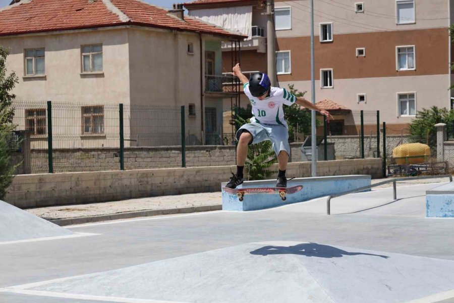 Karaman’da Düzenlenen Anadolu Yıldızlar Kaykay Türkiye Birinciliği Sona Erdi