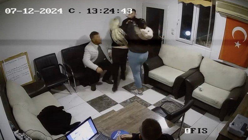 Taciz Şüphelisini Tekme Tokat Döven Annenin Öfkesi, Tazminat Talebiyle İkiye Katlandı
