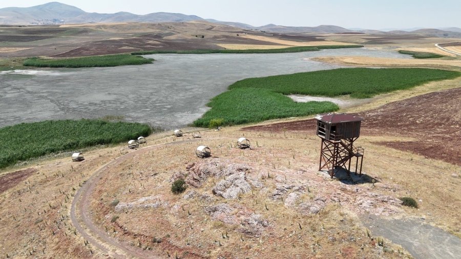 Kuraklıktan Göller Bir Bir Kuruyor