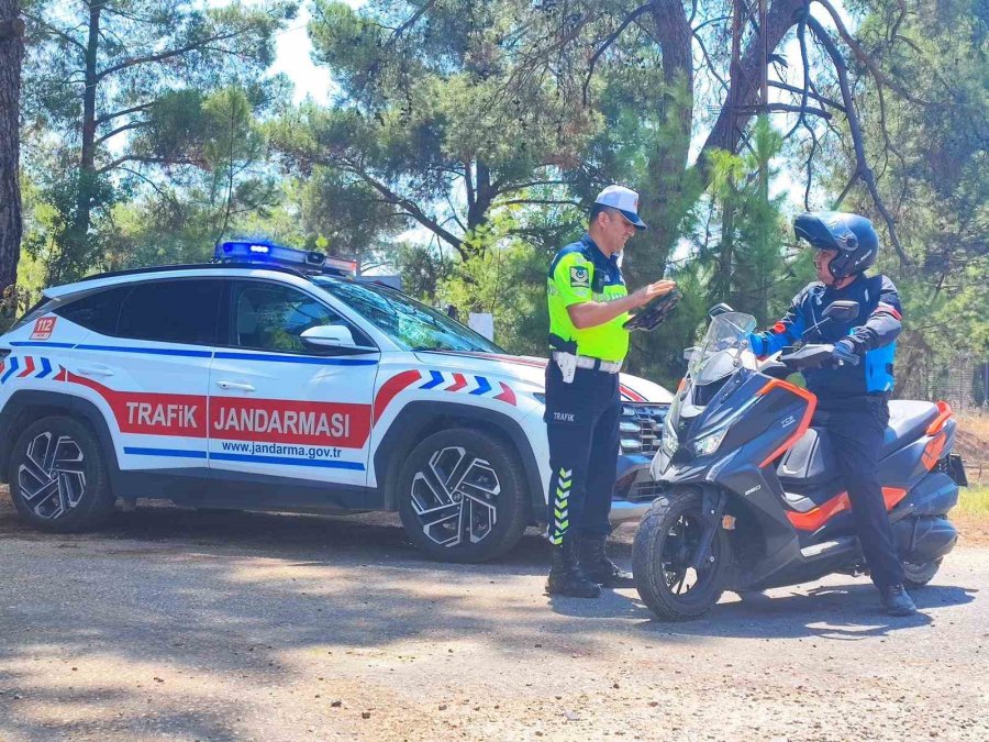 Antalya’da 3 Bini Aşkın Motosiklet Denetlendi, 80 Araç Trafikten Men Edildi
