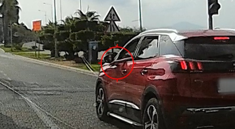 Kamerayla Yere İzmarit Attığı Tespit Edilen Sürücülere Ceza Yağdı