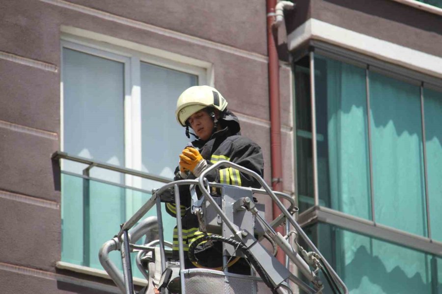 Beyşehir’de İtfaiyeden Güvercin Kurtarma Operasyonu