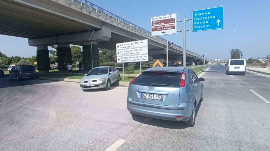 Kaza Yapan Sürücü Hastaneye Gitmeyi Reddetti