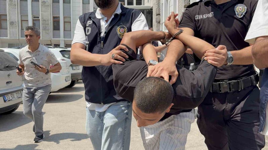 Mersin’de Anne-kızı Öldüren Zanlı Yakalandı