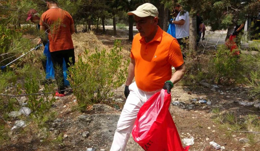 Mersin’de Yaşlı Bakım Merkezi Sakinlerinden Orman Yangınlarına Karşı Örnek Davranış