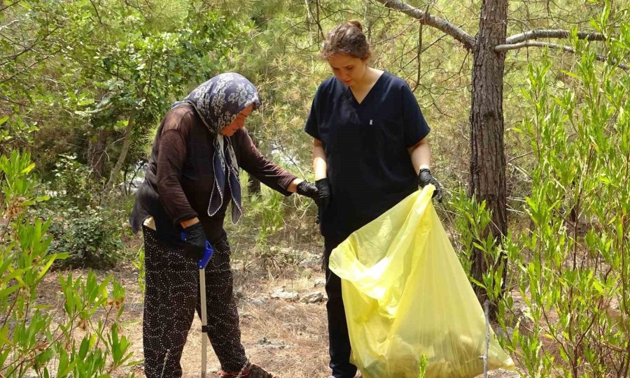 Mersin’de Yaşlı Bakım Merkezi Sakinlerinden Orman Yangınlarına Karşı Örnek Davranış