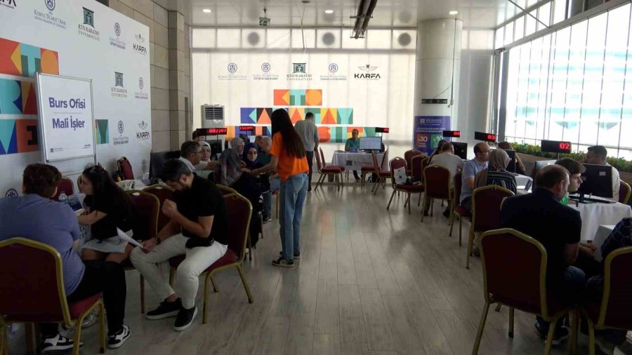 Uzmanlardan Üniversite Adaylarına Tercih Uyarısı