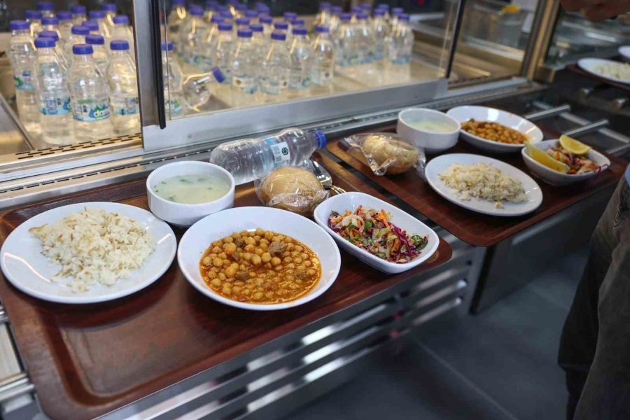 Antalya Büyükşehir Belediyesi’nin İkinci Kent Lokantası Hizmete Girdi