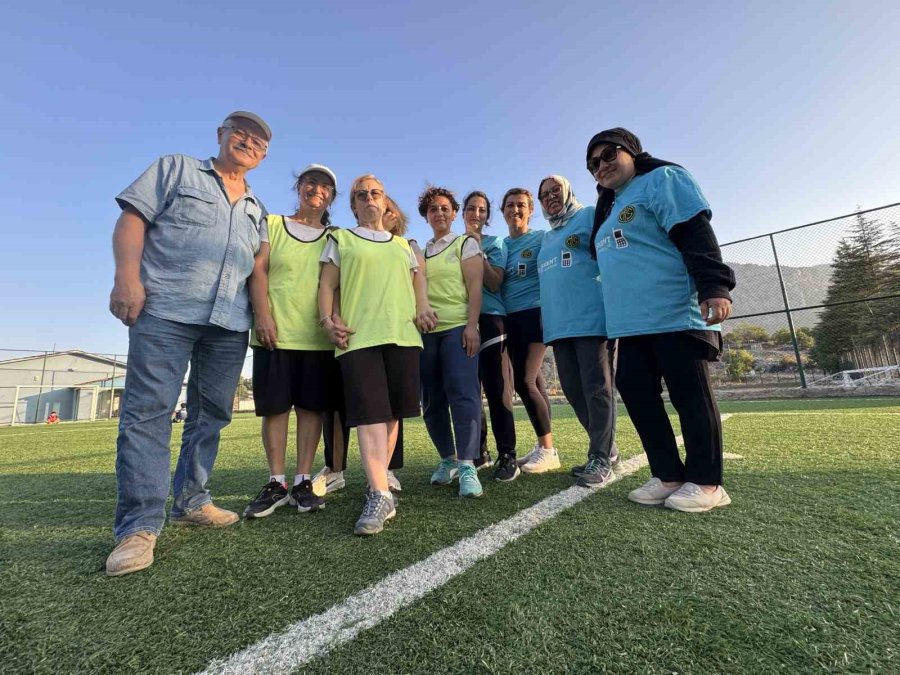 Dünyanın En İyi Turizm Köyü Seçilen Ormana’da Kadınlar Futbolda Buluştu