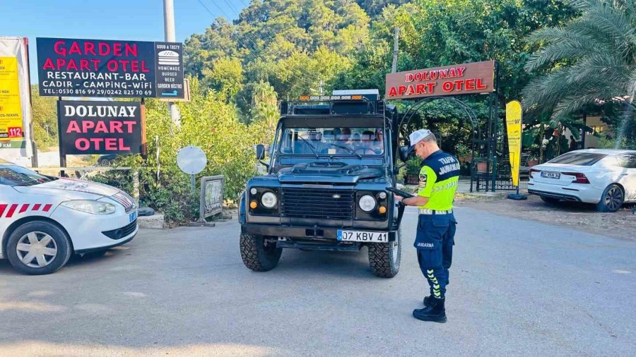 Antalya’da Jandarmadan Safari Denetimi