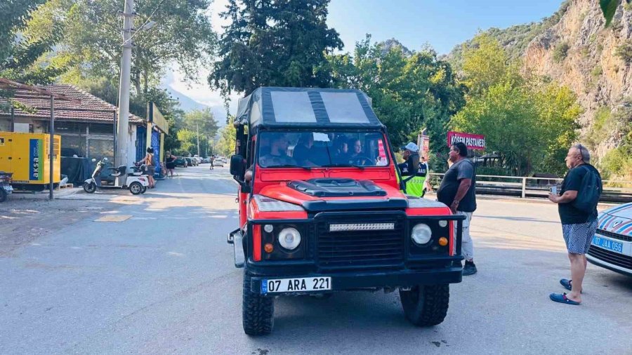 Antalya’da Jandarmadan Safari Denetimi
