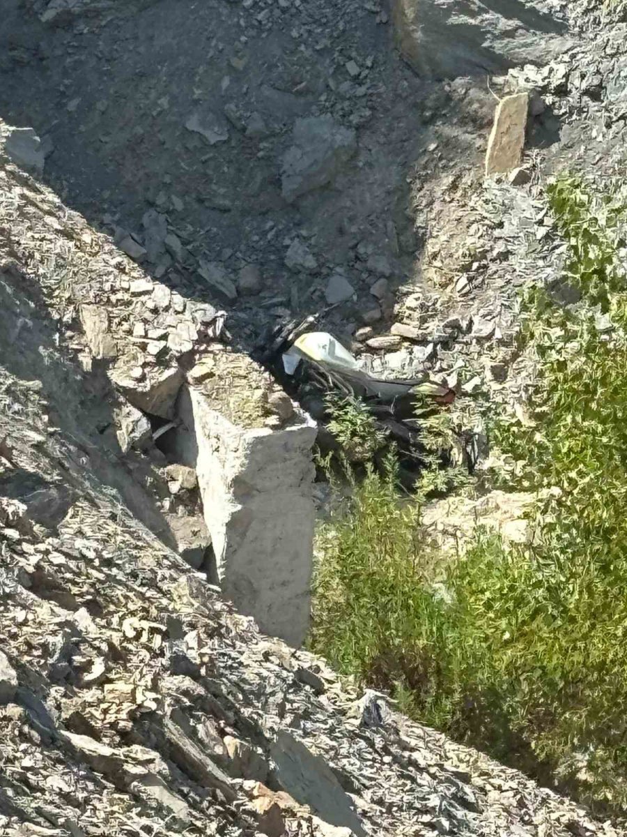 Şarampole Yuvarlanan Motosikletin Sürücüsü Yaralandı