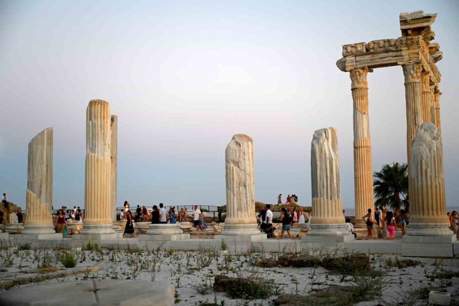 Antalya Turizmde Rekor Tazeledi