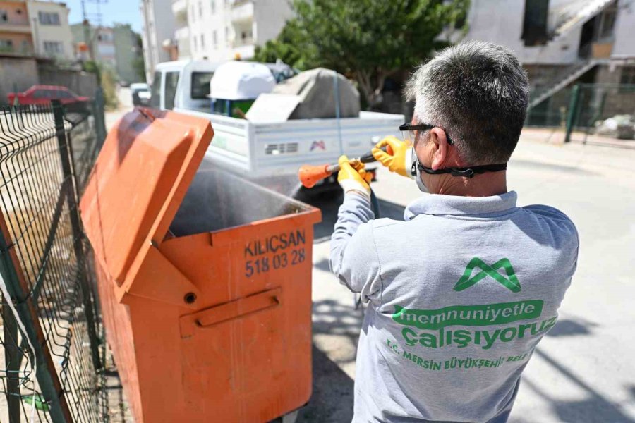 Mut’ta Sineksiz Yaz İçin Etkili Mücadele Sürüyor