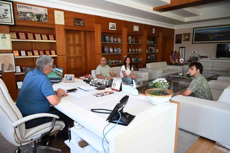 Kemer’de Belediye Destekli Kurs Öğrencileri İlçe Birincisi Oldu