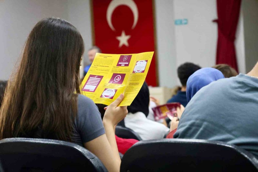 Mersin Polisinden Geleceğin Aşçılarına Destek