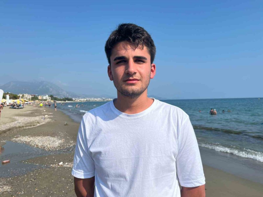 Boğulma Tehlikesi Geçirdiği Sırada Kurtardıkları Ukraynalı Turisti Alkollü Sandılar