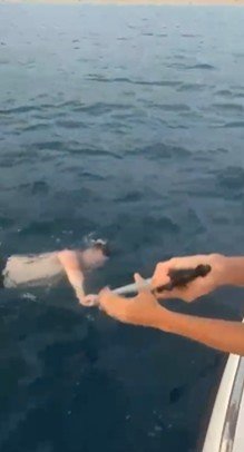 Boğulma Tehlikesi Geçirdiği Sırada Kurtardıkları Ukraynalı Turisti Alkollü Sandılar