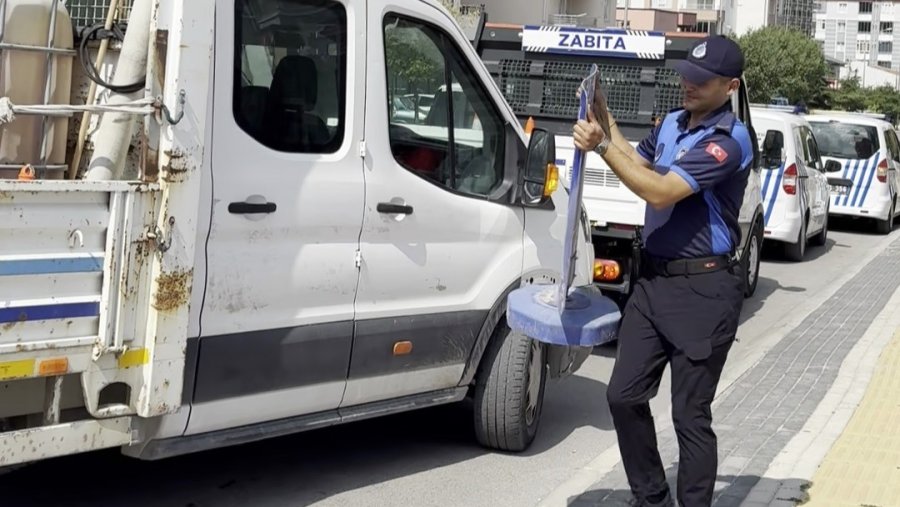 Niğde Belediyesi Zabıta Ekipleri Kaldırım Ve Yol İşgallerine Karşı Denetimlerini Sıkılaştırdı