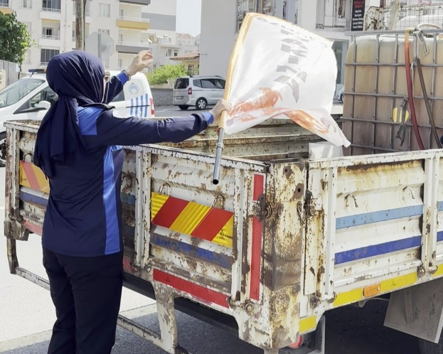 Niğde Belediyesi Zabıta Ekipleri Kaldırım Ve Yol İşgallerine Karşı Denetimlerini Sıkılaştırdı