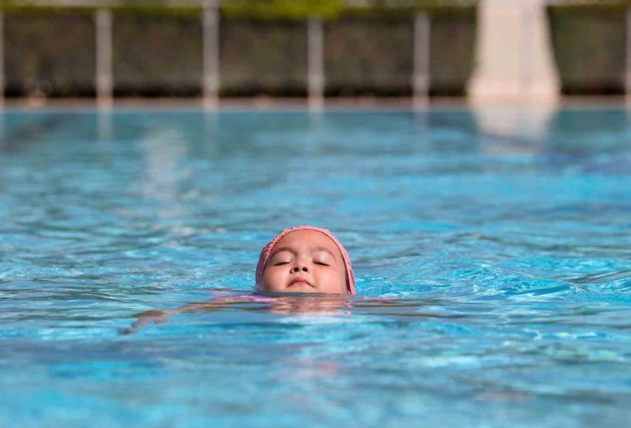 Özel Bireyler Yüzme Kurslarıyla Dolu Dolu Bir Yaz Geçiriyor