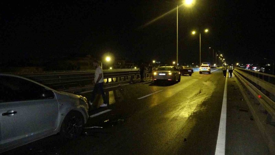 Antalya’da Aynı Yerde İki Ayrı Kaza 2 Kişinin Yaralanmasına, Trafiğin De 2 Saat Kapanmasına Neden Oldu