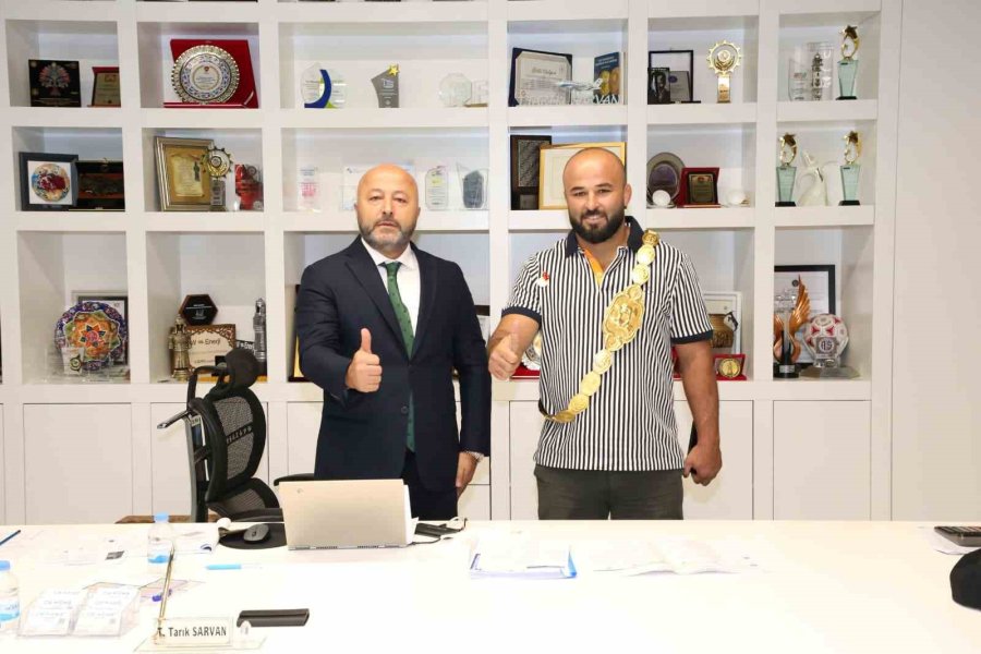 Cw Enerji Şampiyon Başpehlivan Orhan Okulu’yu Ağırladı